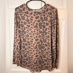 Stylish Leopard Print Long Sleeve Top